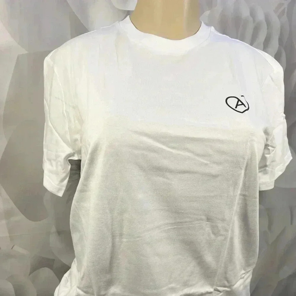Aritzia 2 T-shirts and Black Legging Set - Picture 5 of 12